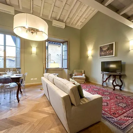 Penthouse In Palace Strozzi Apartment
